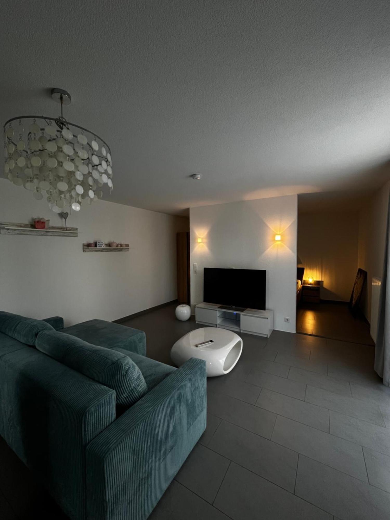 Schoenes Mit Terrasse - Nur Privatvermietung Apartment