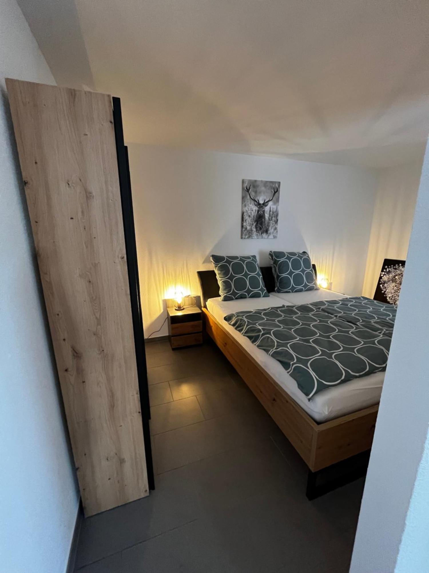 Schoenes Mit Terrasse - Nur Privatvermietung