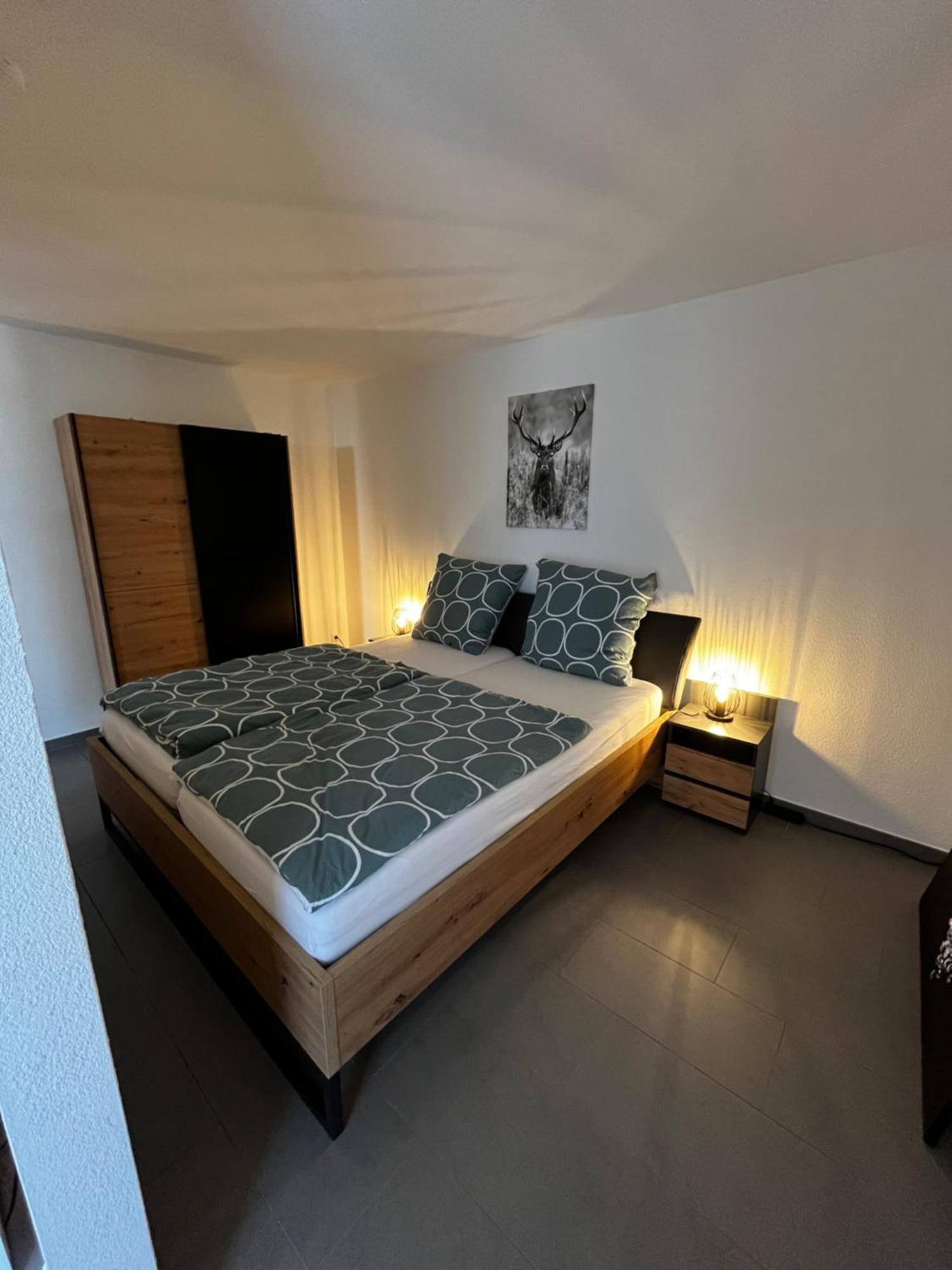 Schoenes Mit Terrasse - Nur Privatvermietung Apartment *